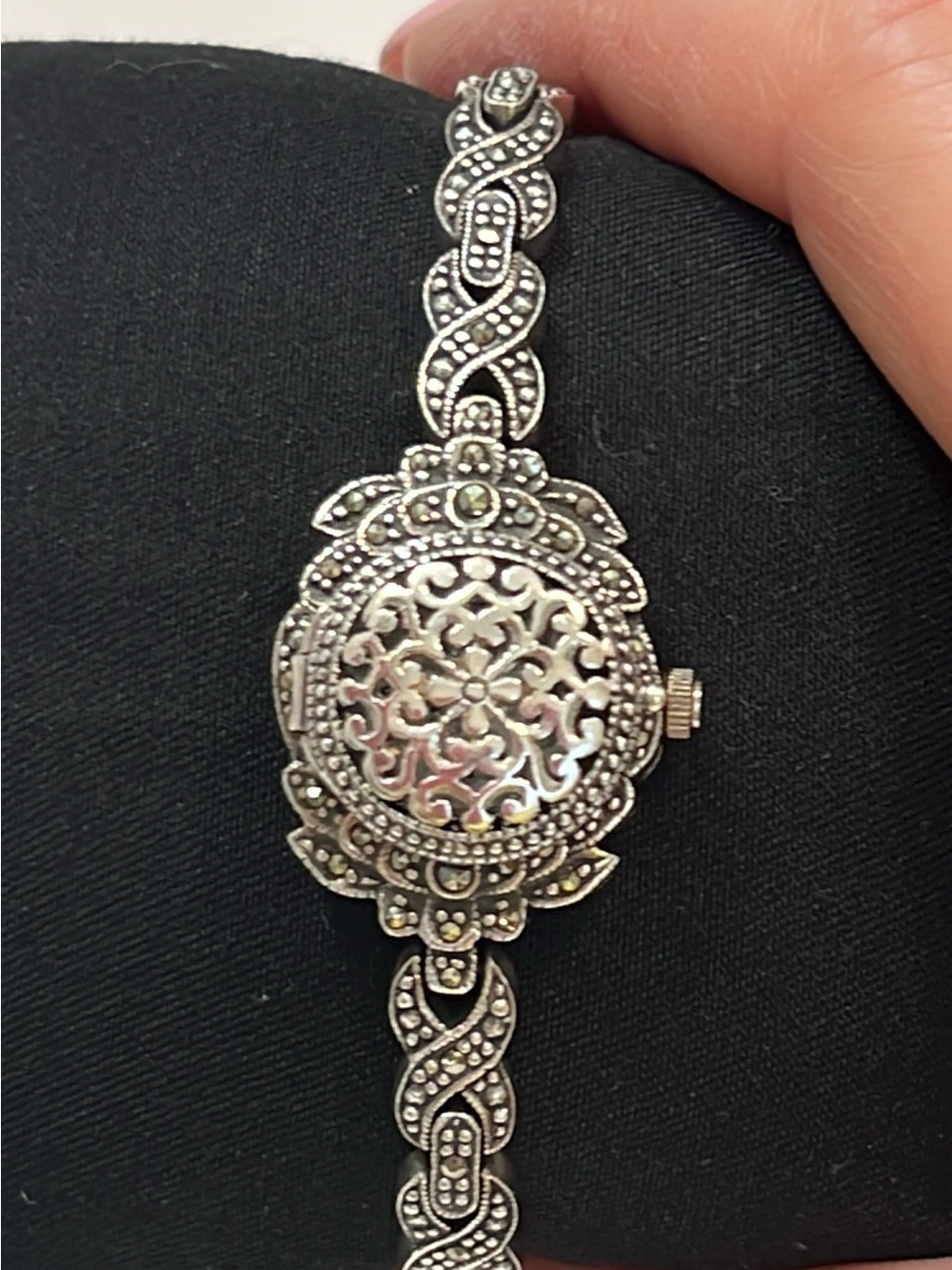 Vintage-Inspired Genuine Silver Filigree Bracelet Watch with cover